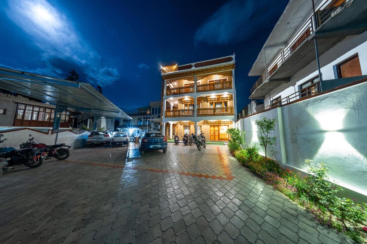 Woosah Hostel Leh Dış mekan fotoğraf